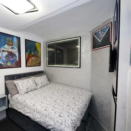 Apartment Mini Spot